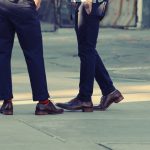 8 Stages of Awkward When You Run Into Someone You Know